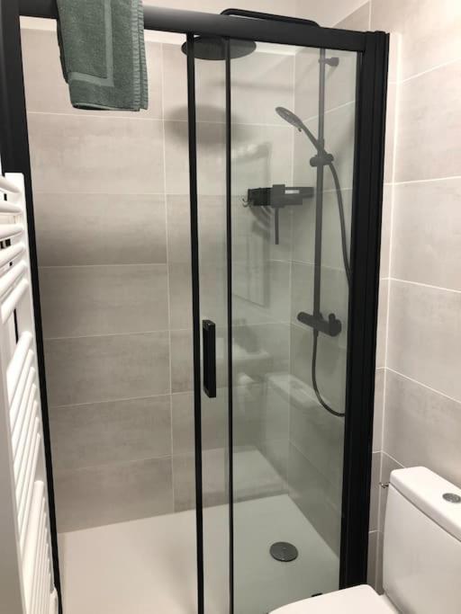 Appartement En Duplex A Auxonne Luaran gambar